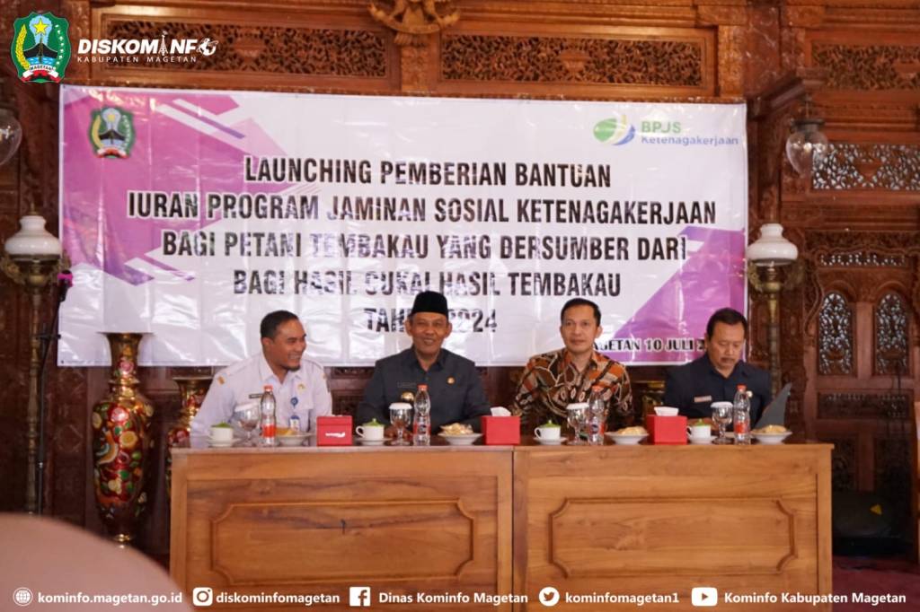 Petani Tembakau Sumringah Terima Kartu BPJS Ketenagakerjaan Dari DBHCHT Kabupaten Magetan 2024 – Dinas Komunikasi dan Informatika Kab.&nbsp;Magetan