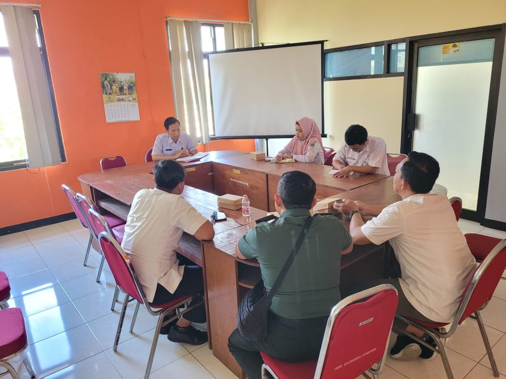 RAPAT TIM TERPADU PENGAWASAN ORGANISASI&nbsp;MASYARAKAT