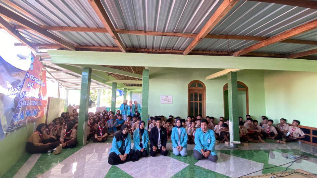 Memahami Dampak Pernikahan Dini di Kalangan Remaja Bersama KKN UNS&nbsp;165